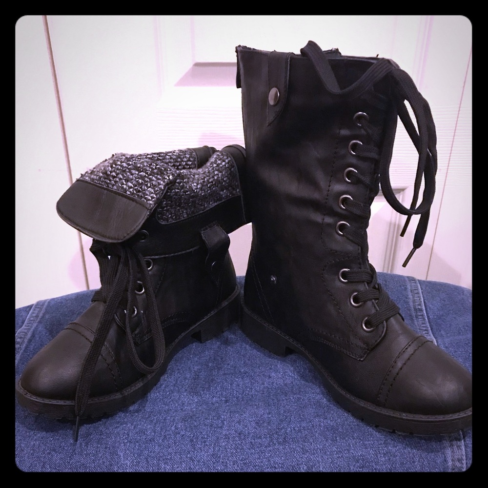 NWOT! Never worn! WANTED combat boots.